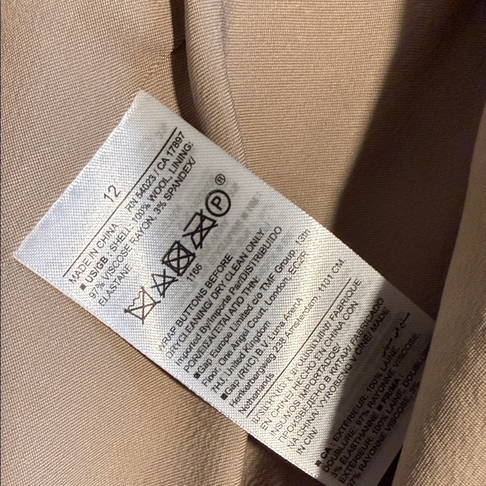 Banana Republic Tan Women's Blazer - Picture 4 of 5